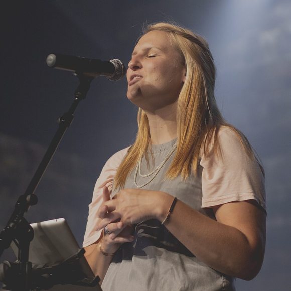 Meet your Posher, Aubrie - Picture 1 of 1